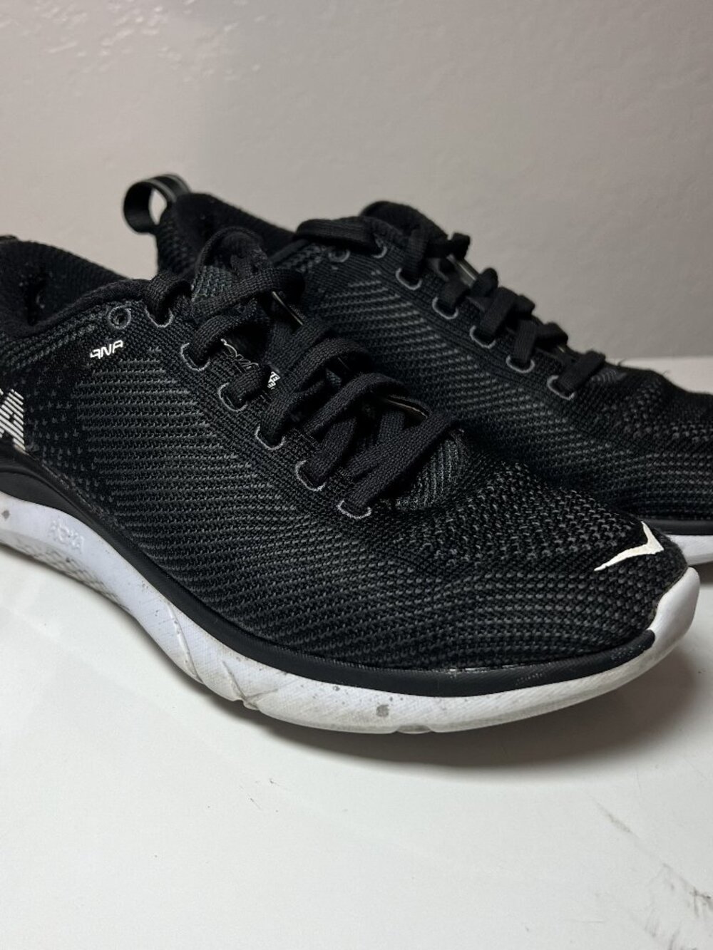 Hoka One One Hupana Running Shoes Womens 5.5 Black White Knit